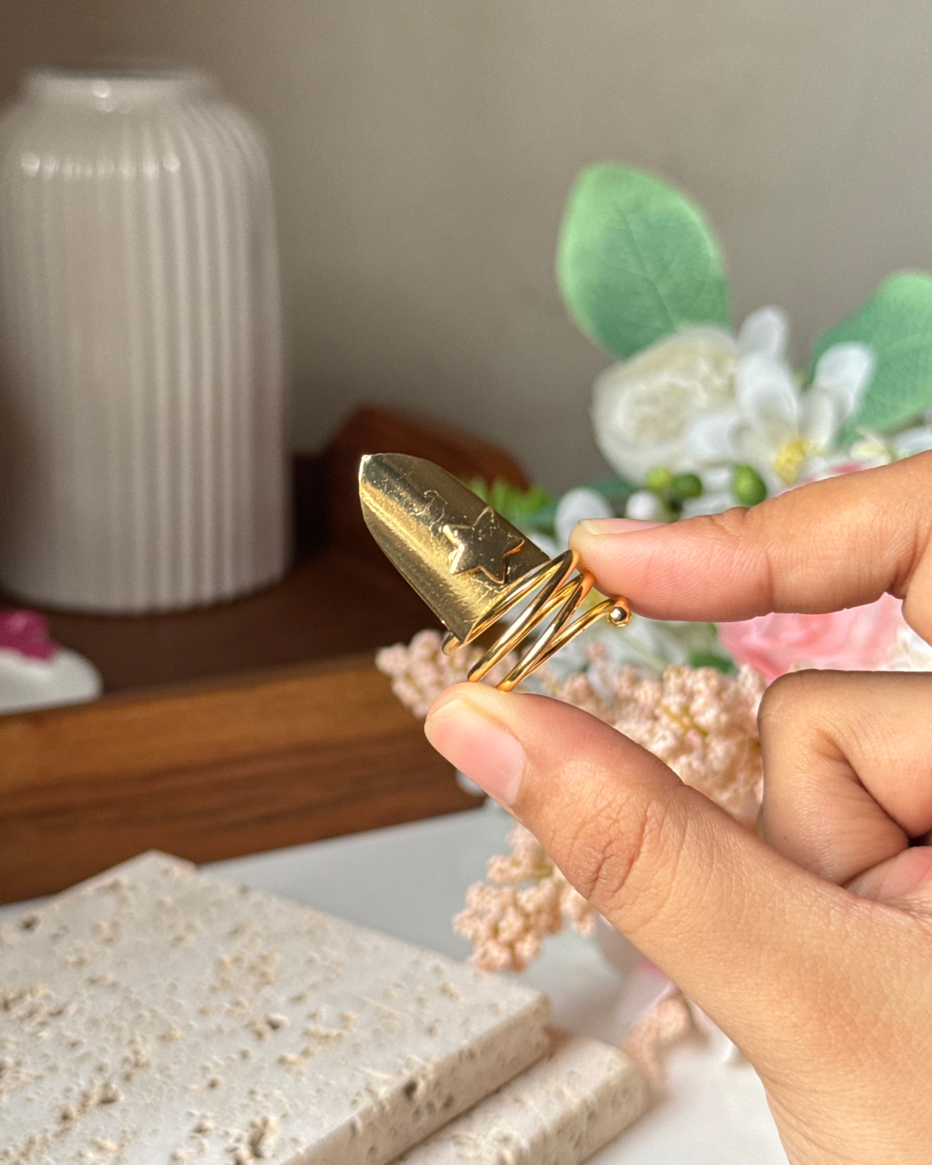 Golden Star Fingertip Ring